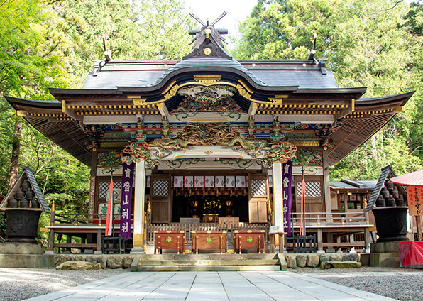 宝登山神社